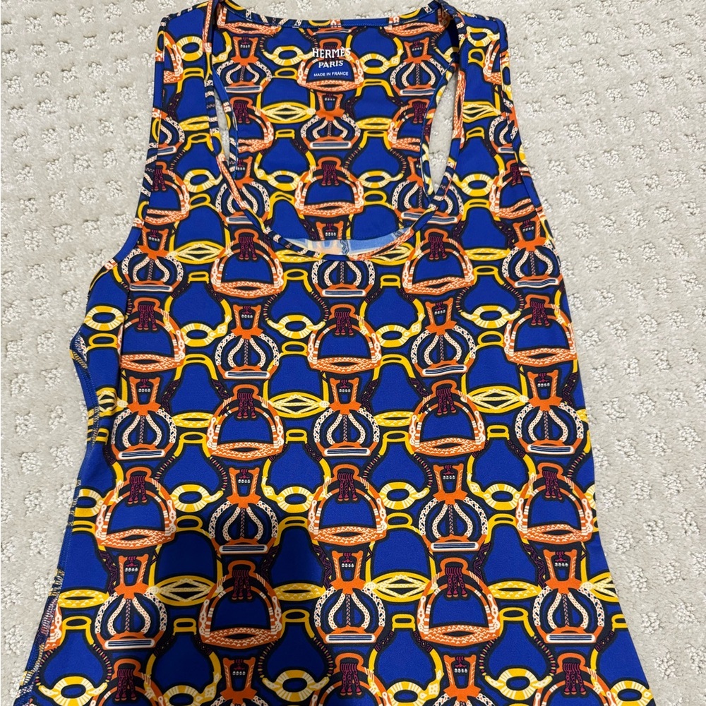 Hermes top